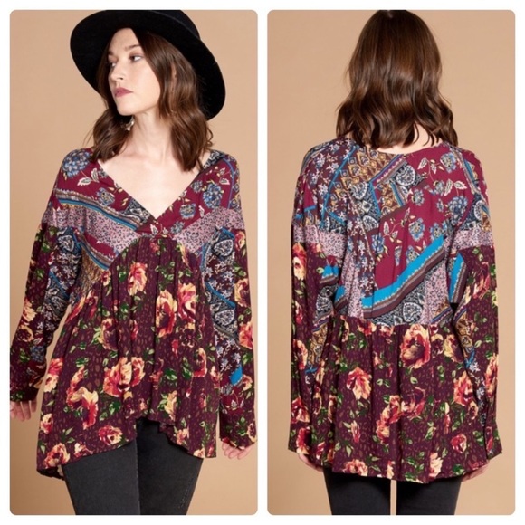 SOLD❤️Mixed floral patch empire waist V neck top - Picture 2 of 9